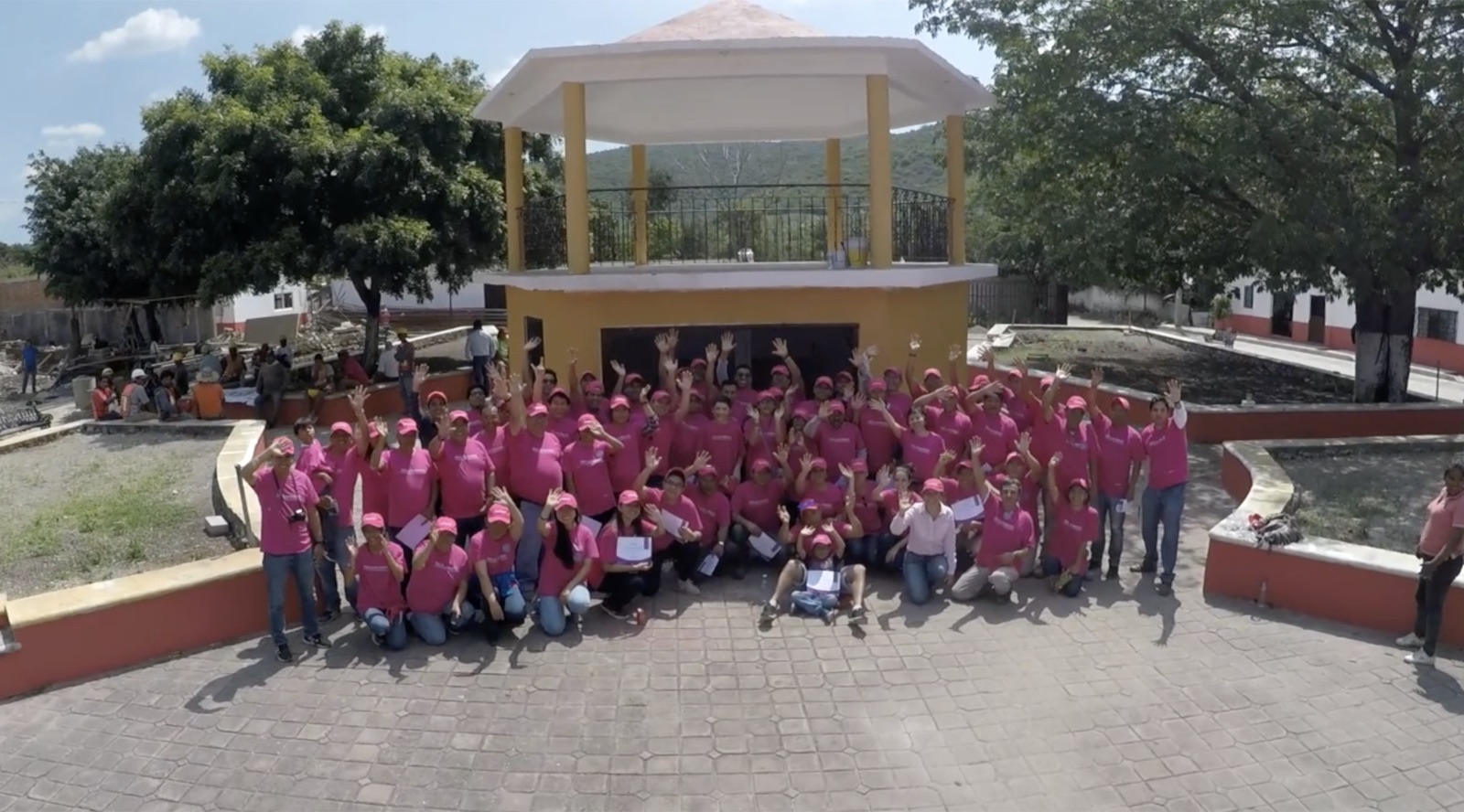 Voluntariado y reconstrucción comunitaria en La Nopalera